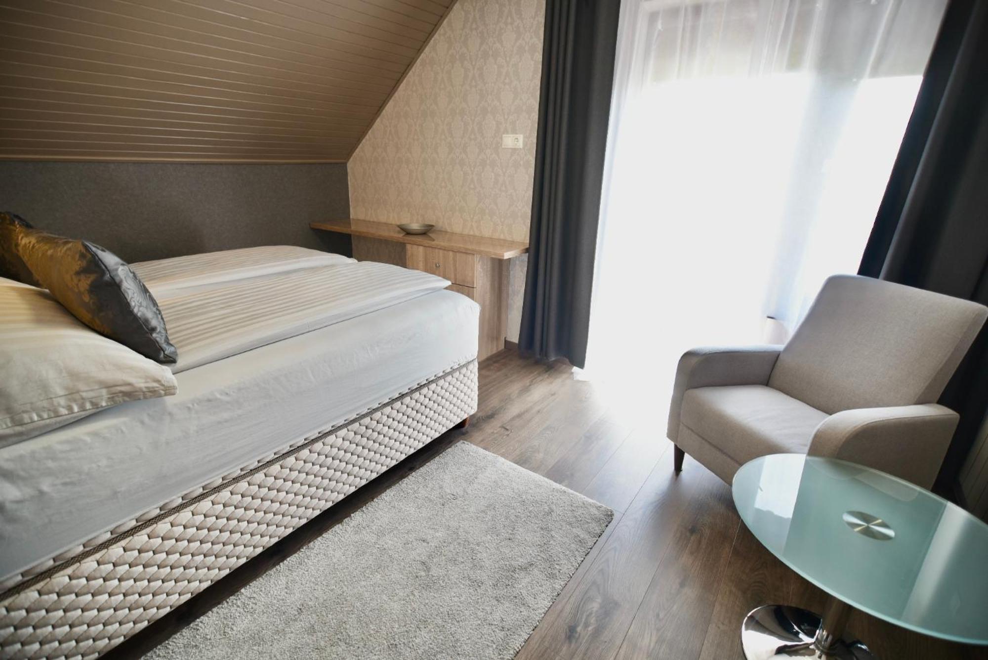 Crystal Apartman Mórahalom Buitenkant foto